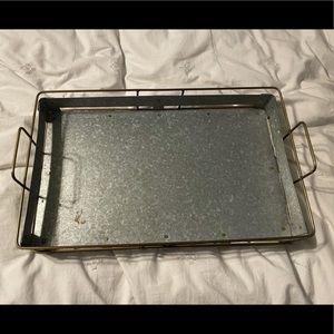 Serving tray